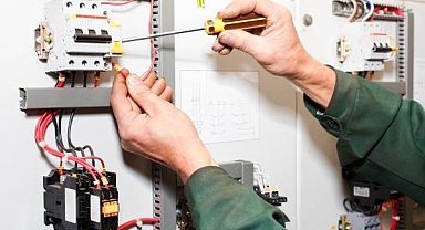 Elektrik Bakım Teknisyeni Nasıl Olunur ve Maaşları Ne Kadar?