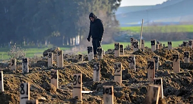 İÇİŞLERİ BAKANI AÇIKLADI! DEPREMDE VEFAT EDENLERİN SAYISI YÜKSELDİ!