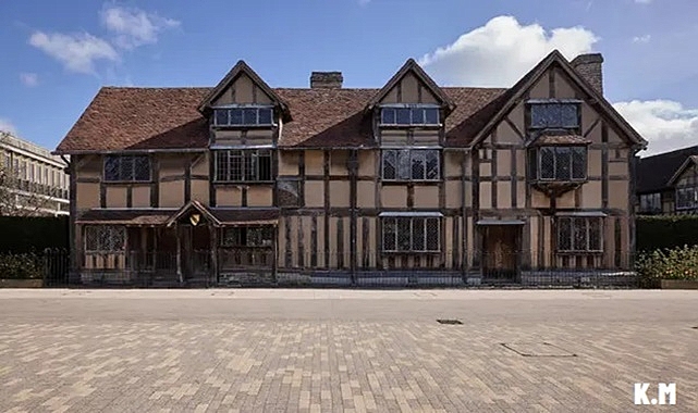 460 Years Ago, Shakespeare Was Born Here. Or Maybe Somewhere Else