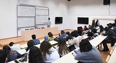 Üniversite öğrencileri için barınma sınavı: Kira kadar ev sahiplerinin şartları da zorluyor