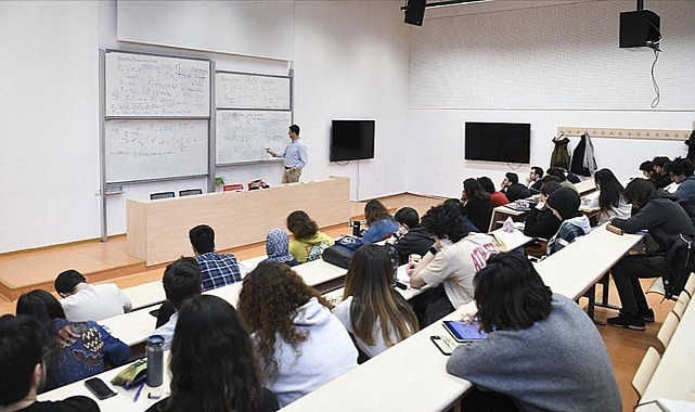 Üniversite öğrencileri için barınma sınavı: Kira kadar ev sahiplerinin şartları da zorluyor